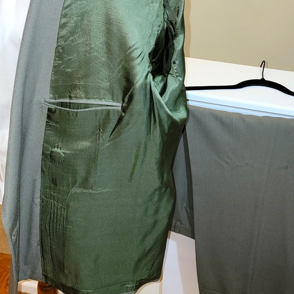 Cellini Linea Uomo | Double Breasted Suit - Picture 15 of 15